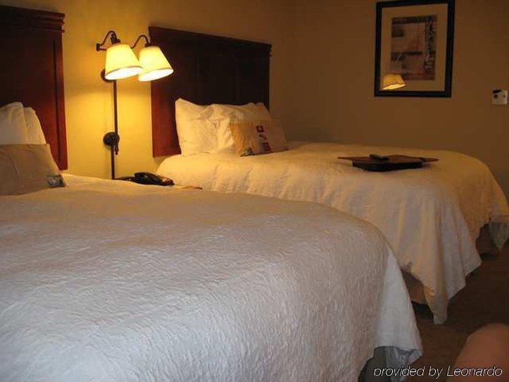 Hampton Inn & Suites Davenport Habitación foto